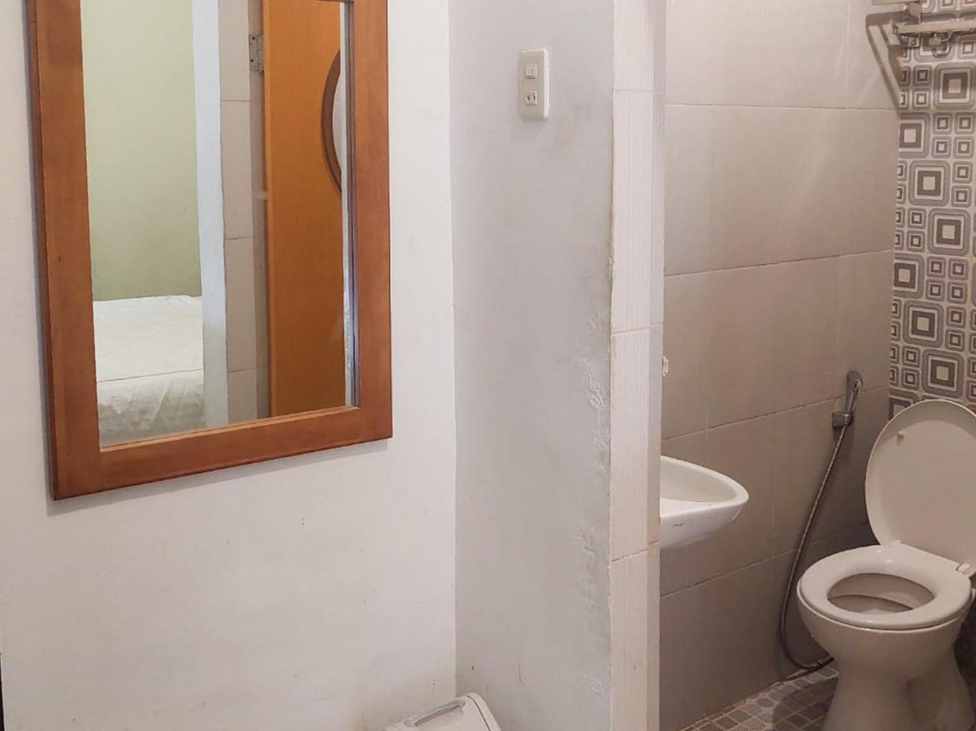 מלון Halangan Reddoorz Near Pantai Pandan Sibolga 2 מראה חיצוני תמונה